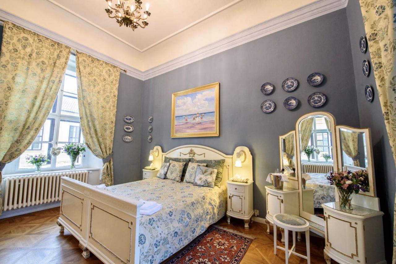 Chateau Hostacov Hotel Bagian luar foto